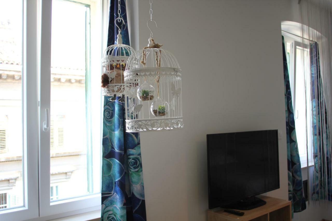 Cozy Apartment In Center Of Rijeka Luaran gambar